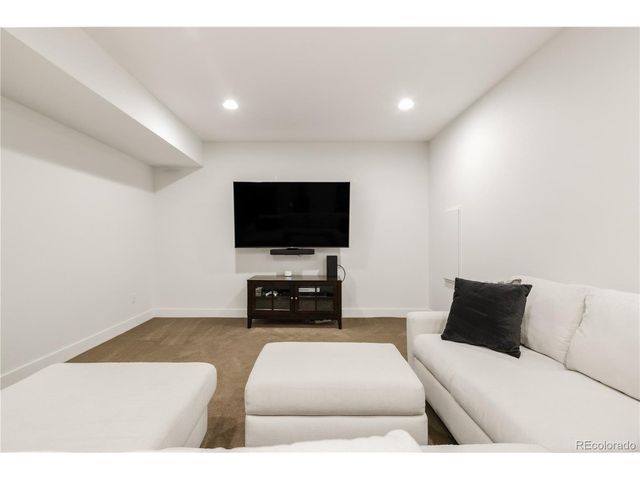 8233 Beekman Pl, Denver, CO 80238