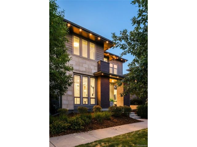 8233 Beekman Pl, Denver, CO 80238