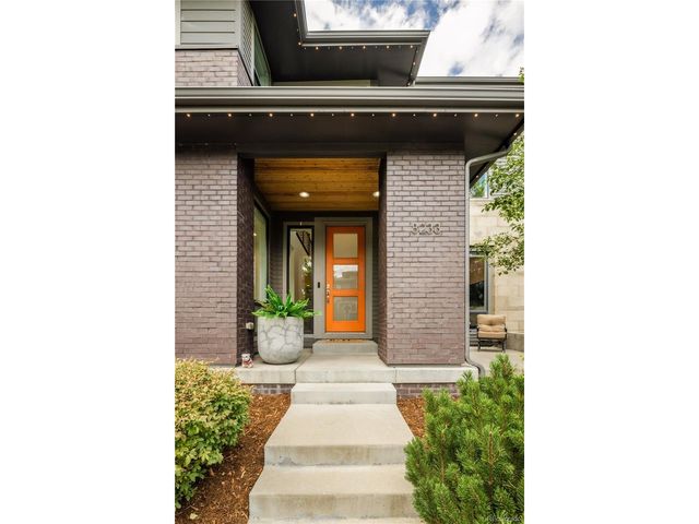 8233 Beekman Pl, Denver, CO 80238