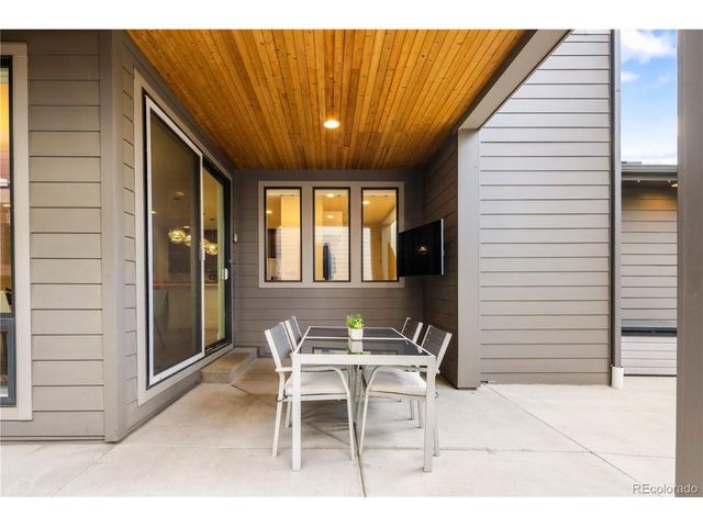 8233 Beekman Pl, Denver, CO 80238