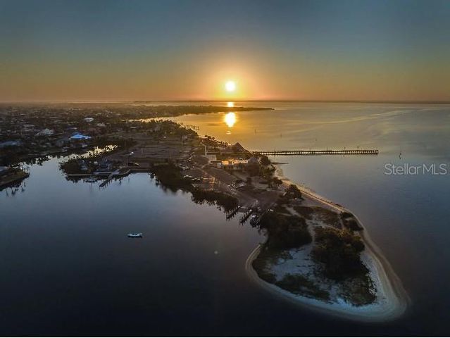 21239 WYNYARD AVENUE, Port Charlotte, FL 33954