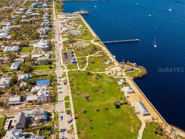 21239 WYNYARD AVENUE, Port Charlotte, FL 33954