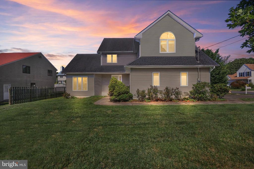 775 MAPLE AVE, Brick, NJ 08724