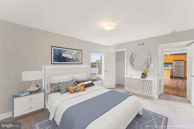 212 OAKWOOD ST SE #318, Washington, DC 20032