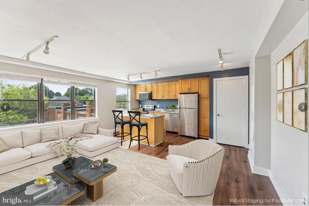 212 OAKWOOD ST SE #318, Washington, DC 20032