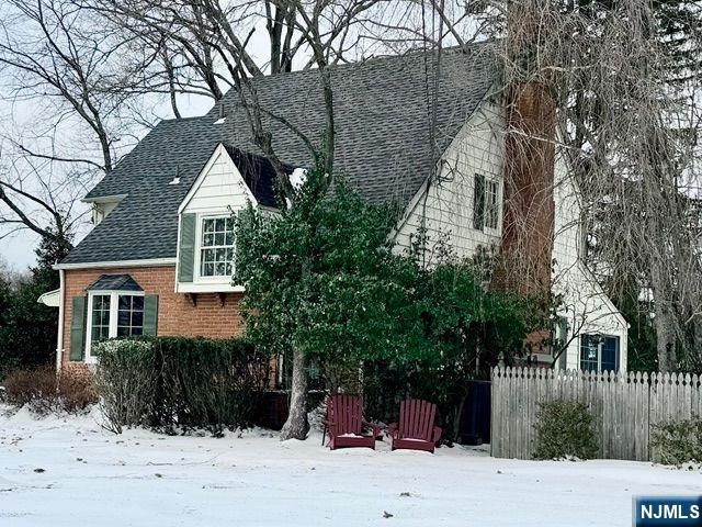 355 Kensington Drive, Ridgewood, NJ 07450