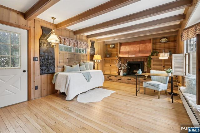 355 Kensington Drive, Ridgewood, NJ 07450