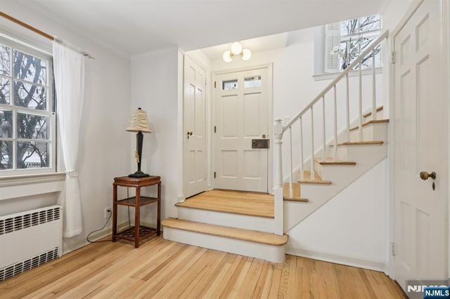 355 Kensington Drive, Ridgewood, NJ 07450