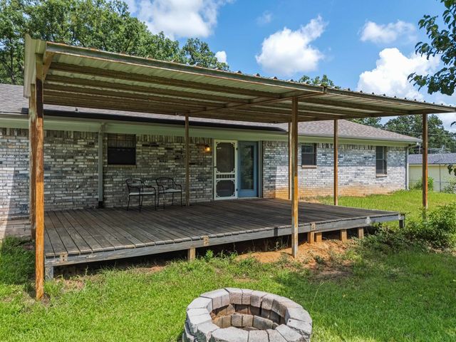 2001 Mt. Pleasant, Hallsville, TX 75650