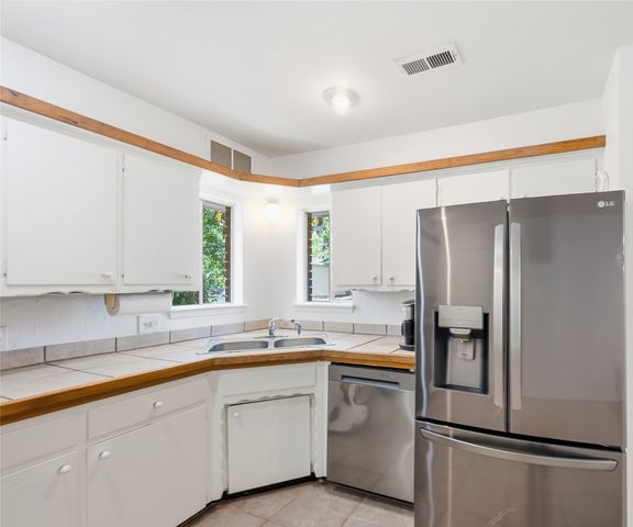 8523 E 58th Street, Tulsa, OK 74145