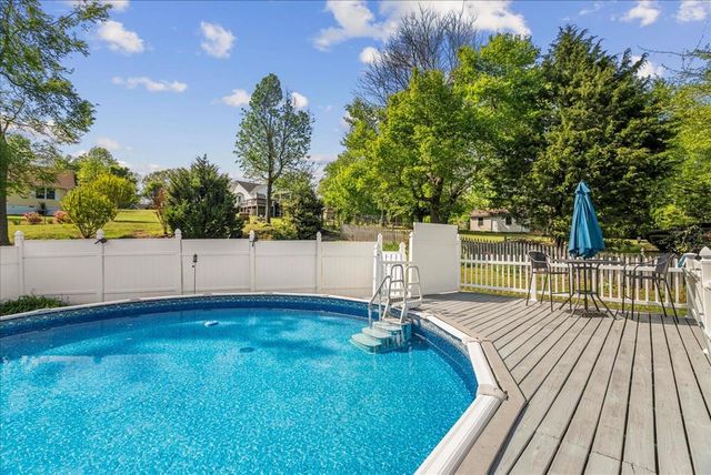 2609 E Hillview Drive, Dalton, GA 30721