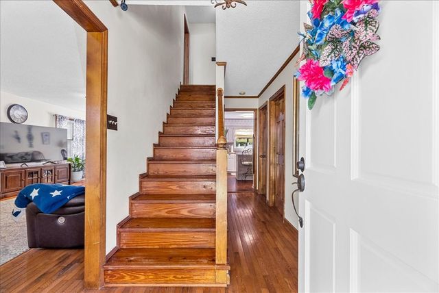 2609 E Hillview Drive, Dalton, GA 30721