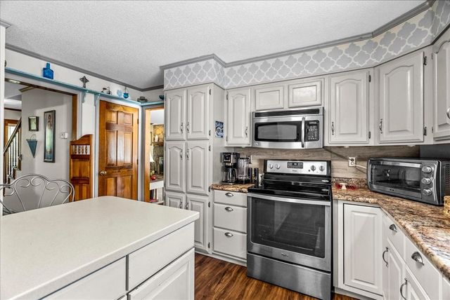 2609 E Hillview Drive, Dalton, GA 30721