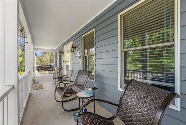 2609 E Hillview Drive, Dalton, GA 30721