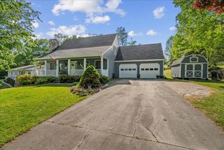 2609 E Hillview Drive, Dalton, GA 30721