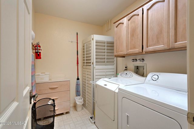 1143 W Calle Excelso, Green Valley, AZ 85614