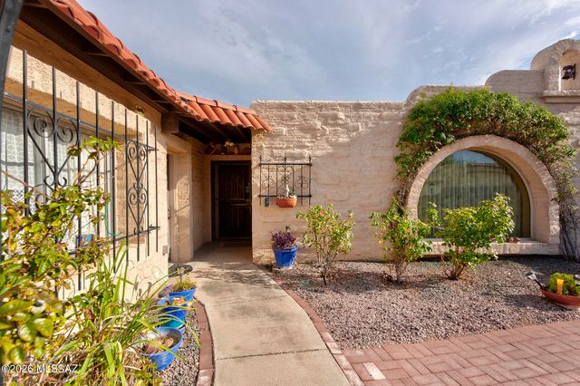 1143 W Calle Excelso, Green Valley, AZ 85614
