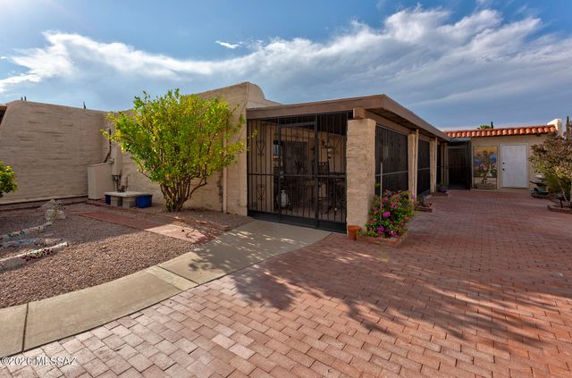 1143 W Calle Excelso, Green Valley, AZ 85614