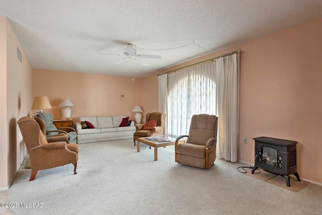 1143 W Calle Excelso, Green Valley, AZ 85614