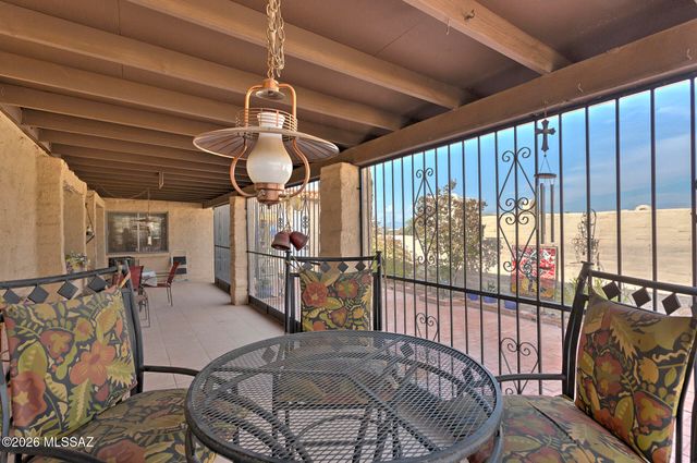 1143 W Calle Excelso, Green Valley, AZ 85614