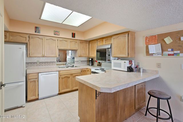 1143 W Calle Excelso, Green Valley, AZ 85614