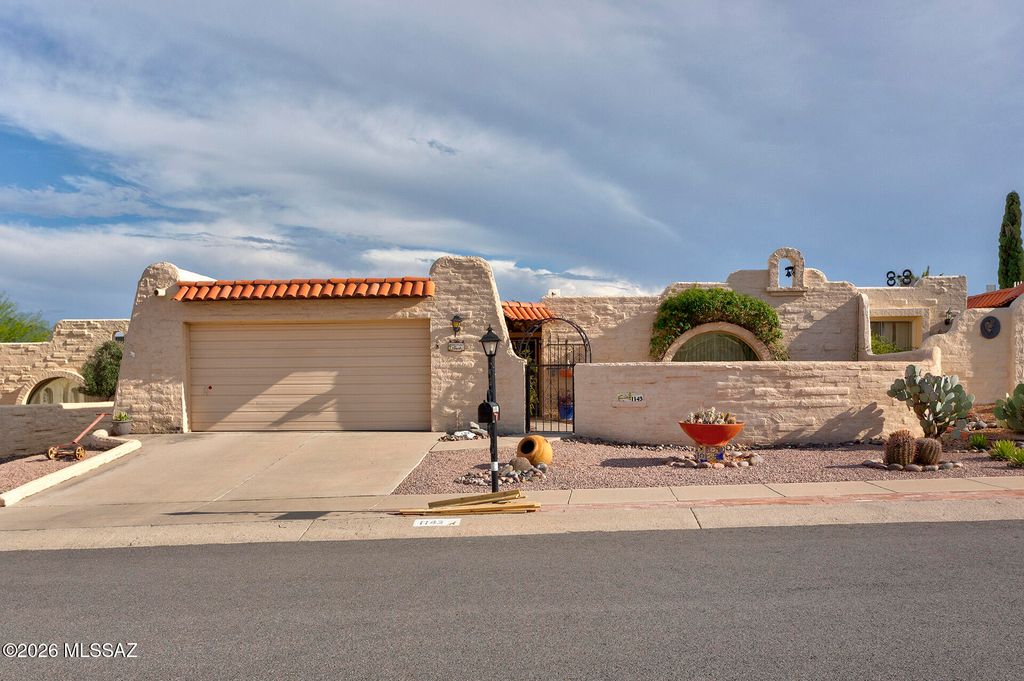 1143 W Calle Excelso, Green Valley, AZ 85614