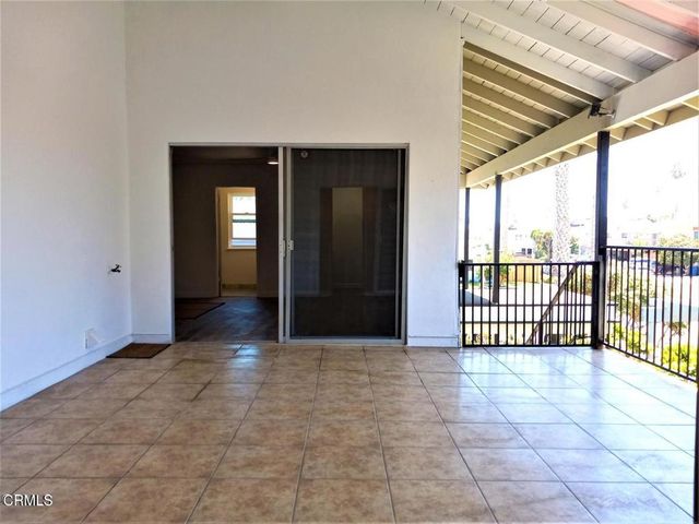 2422 Seahorse Avenue, Ventura, CA 93001