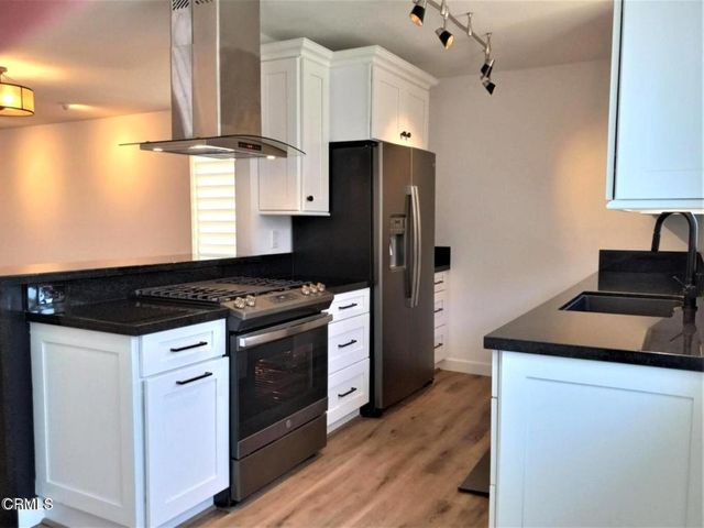 2422 Seahorse Avenue, Ventura, CA 93001