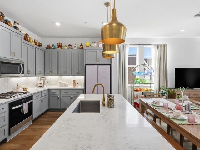 4340 Henderson Avenue, North Richland Hills, TX 76180