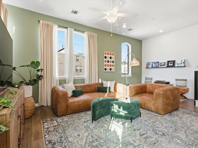 4340 Henderson Avenue, North Richland Hills, TX 76180