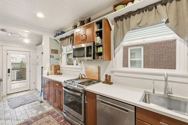 304 Stilz Ave, Louisville, KY 40206