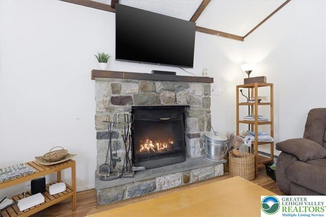 215 Penn Forest Trail, Penn Forest Twp, PA 18210