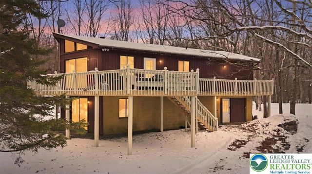 215 Penn Forest Trail, Penn Forest Twp, PA 18210