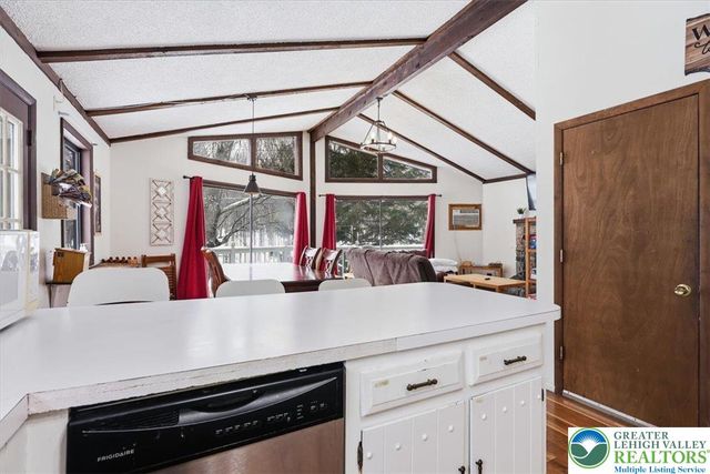 215 Penn Forest Trail, Penn Forest Twp, PA 18210