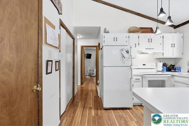 215 Penn Forest Trail, Penn Forest Twp, PA 18210