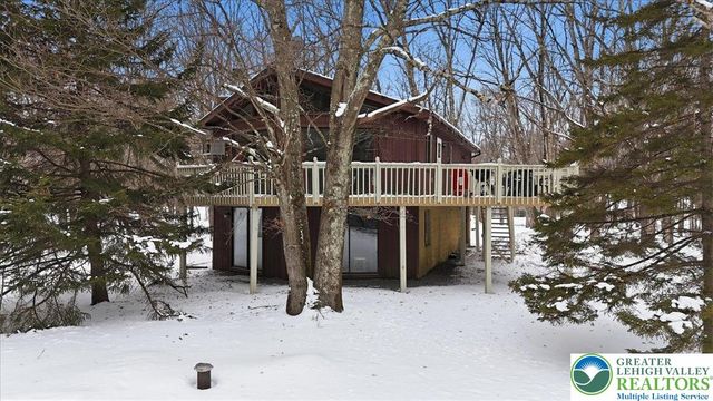 215 Penn Forest Trail, Penn Forest Twp, PA 18210