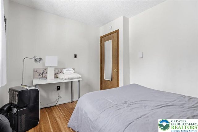 215 Penn Forest Trail, Penn Forest Twp, PA 18210