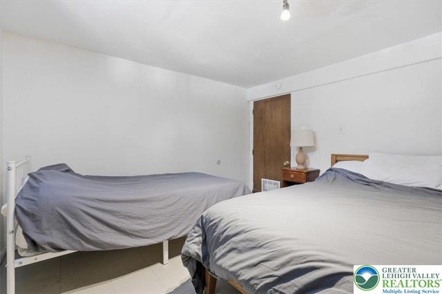 215 Penn Forest Trail, Penn Forest Twp, PA 18210