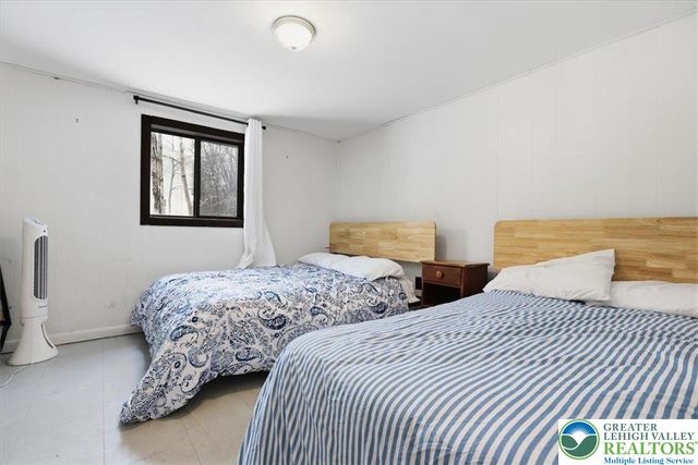 215 Penn Forest Trail, Penn Forest Twp, PA 18210