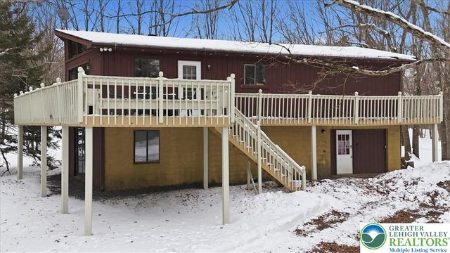 215 Penn Forest Trail, Penn Forest Twp, PA 18210