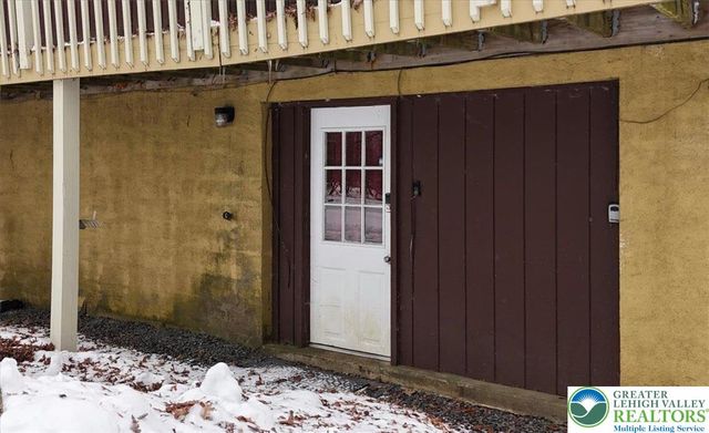 215 Penn Forest Trail, Penn Forest Twp, PA 18210