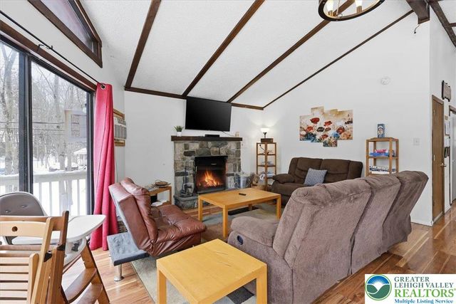 215 Penn Forest Trail, Penn Forest Twp, PA 18210