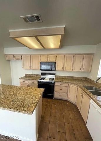 1213 Daytona Lane, Las Vegas, NV 89117