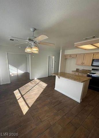 1213 Daytona Lane, Las Vegas, NV 89117