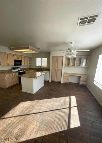 1213 Daytona Lane, Las Vegas, NV 89117