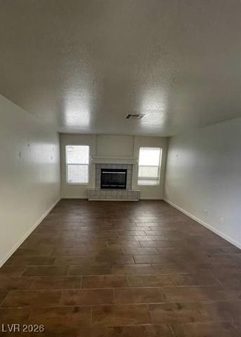 1213 Daytona Lane, Las Vegas, NV 89117