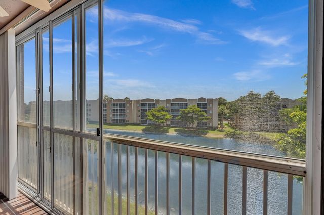 9560 Weldon Circle J413, Tamarac, FL 33321