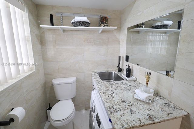 7797 Golf Circle Drive 208J, Margate, FL 33063