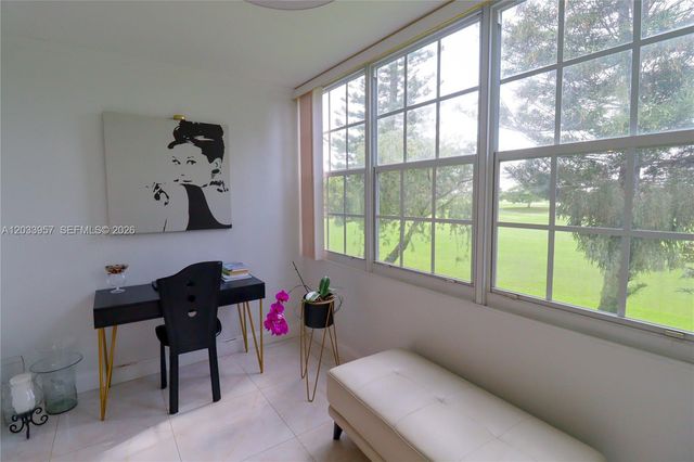 7797 Golf Circle Drive 208J, Margate, FL 33063