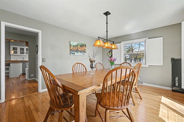 803 N Kalamazoo Street, Paw Paw, MI 49079